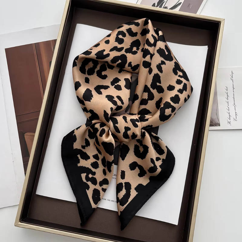 Luxo leopardo impressão femini - Ascot Neck Scarf avaliação e preço